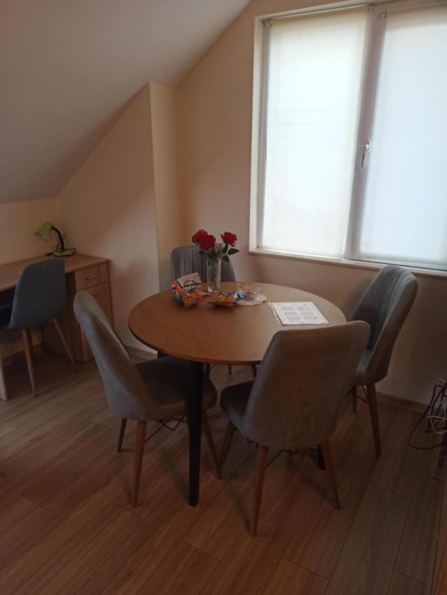 Cozy & Delightful Apart & Aubg & Free Garage Parking Μπλαγκόεβγκραντ Εξωτερικό φωτογραφία